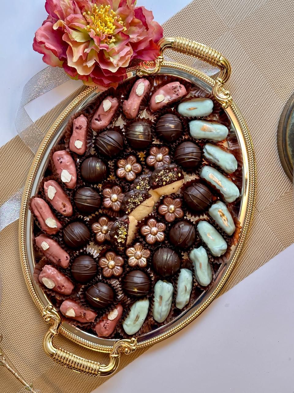 Golden Elegance Tray 46 pieces